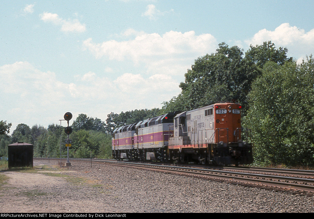 MBTA 902